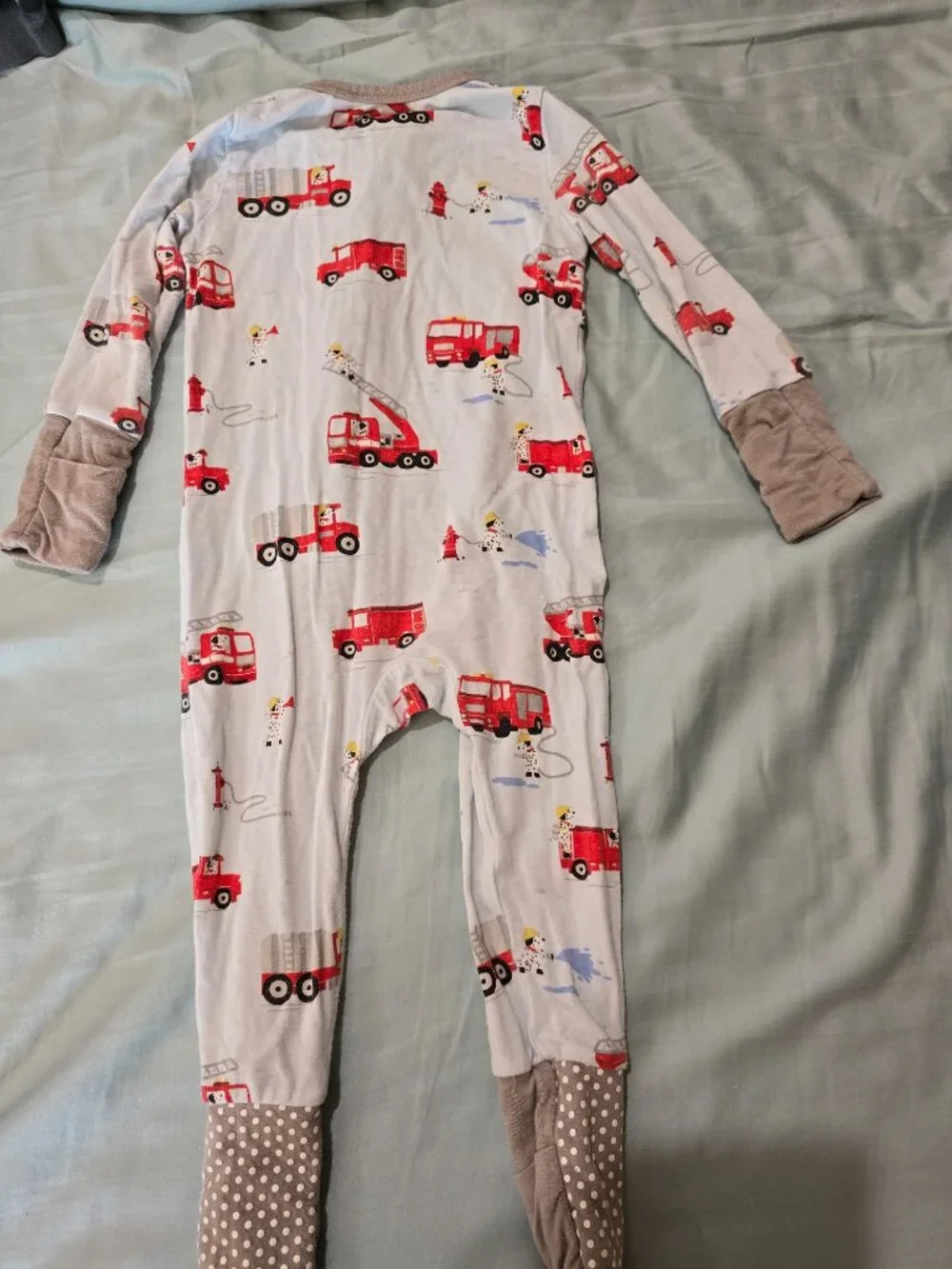 Kyte 3-6 month romper, pj, and an extra bamboo sleeper from Angel Baby